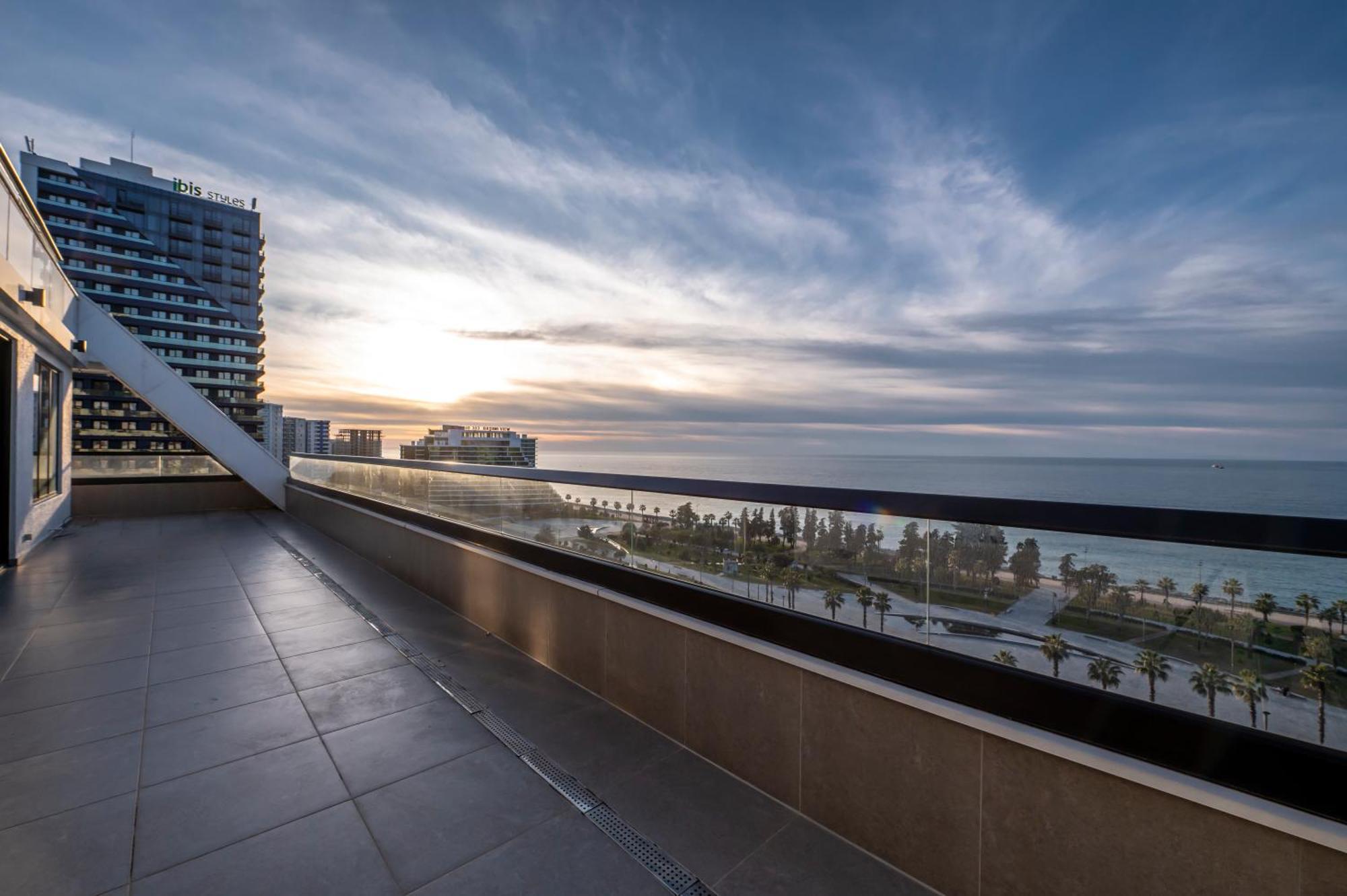 The Grandeur Hotel Batumi Ngoại thất bức ảnh