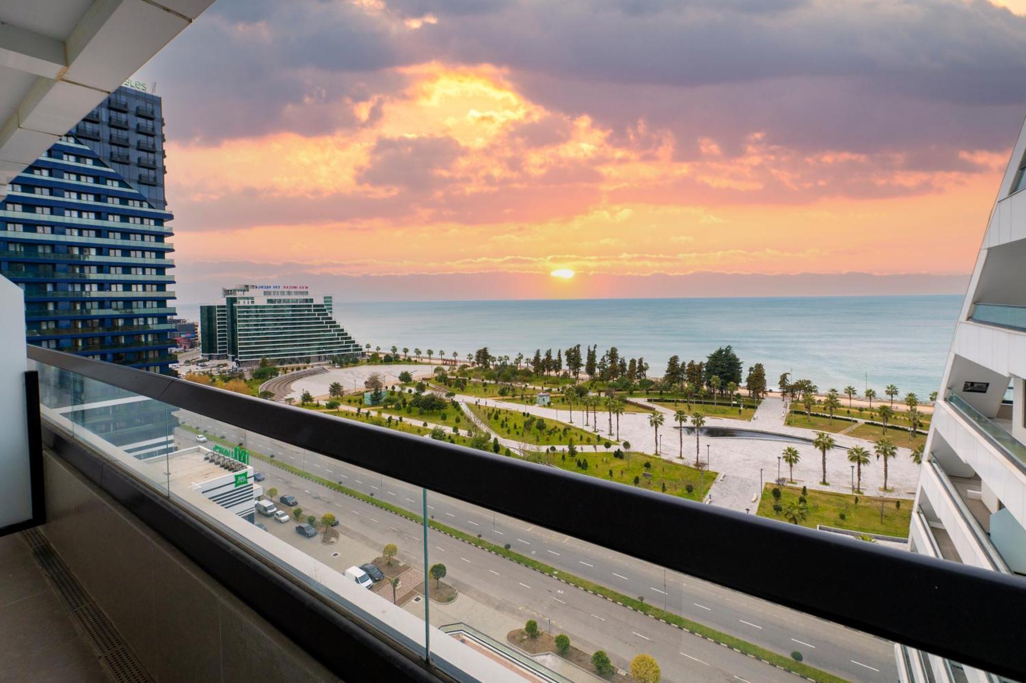 The Grandeur Hotel Batumi Ngoại thất bức ảnh